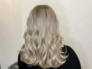 セミロング SALOWIN心斎橋Suite店所属・【髪質改善の専門店】 🫧鷹司郎のヘアスタイル