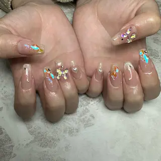 ネイル repos~ルポ~所属・里見 麗のネイルデザイン