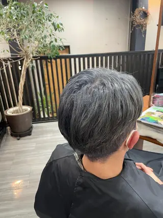 ショート カラー メンズ alu所属・マキノ キョウカのヘアスタイル