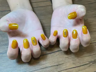 ネイル HENRIETTA NAILSALONのネイルデザイン