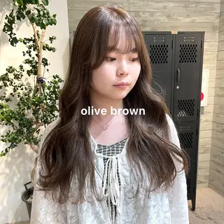 カラー 暖色カラー推し/ トヤエリコのヘアスタイル