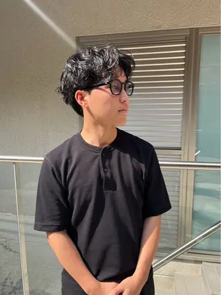 パーマ メンズ 縮毛矯正/スパイラル パーマ/表参道のヘアスタイル