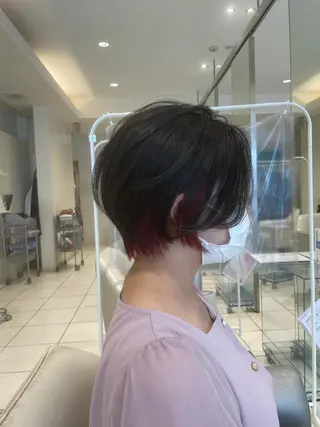 ショート MODEks eau 佐藤優志のヘアスタイル