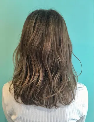 セミロング カラー 高橋友里亜 /フリーランスのヘアスタイル