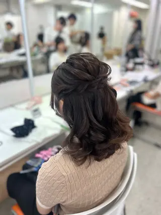 ヘアアレンジ 伊藤 萌加のヘアスタイル