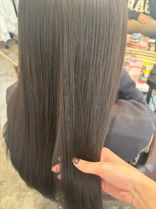 カラー コンドウ マナミのヘアスタイル