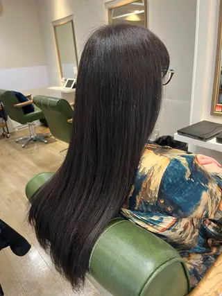 ロング 小鴨 美佳のヘアスタイル