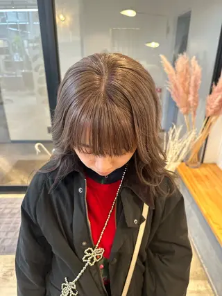 ミディアム カラー yuika .のヘアスタイル