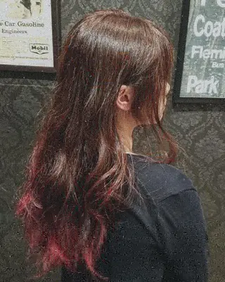 セミロング カラー 保住 恭平のヘアスタイル