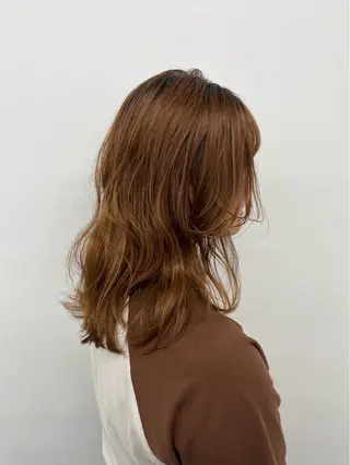 ミディアム やなぎさわ はるなのヘアスタイル