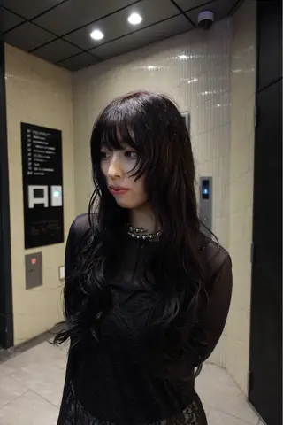 ロング カラー パーマ Kaede🍁 FILMS 渋谷のヘアスタイル