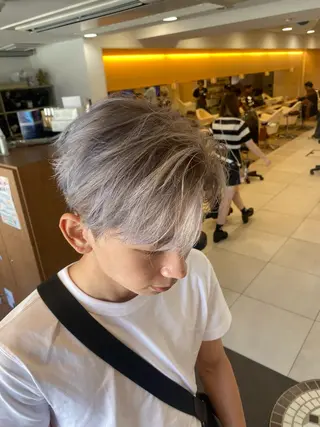 ショート メンズ 塩谷黎✨ブリーチ無W カラーメンズパーマ✨のヘアスタイル