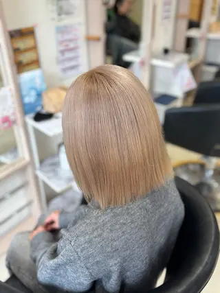 ミディアム KR2S北野田所属・艶カラー🫧/シール エクステRYOKAのヘアスタイル