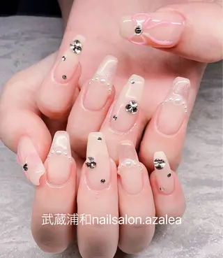 ネイル R inのネイルデザイン