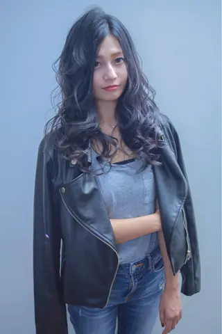 ロング 伊藤 裕貴のヘアスタイル