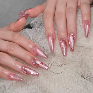 ネイル Maggie Nail🦩のネイルデザイン