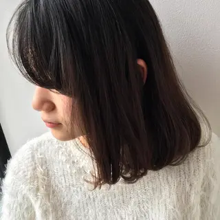 ミディアム カラー THE DAY所属・AKI HASHIMOTOのヘアスタイル