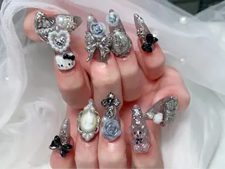 ネイル 小林 凛のネイルデザイン