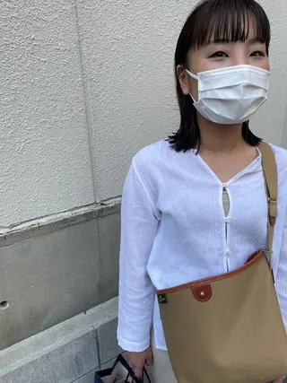 セミロング さの あやねのヘアスタイル