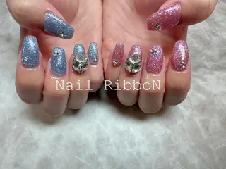ネイル ネイルリボン 受付スタッフのネイルデザイン