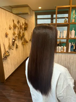 ロング 早坂 さくらのヘアスタイル