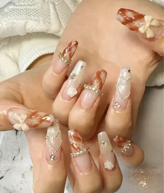 ネイル 新山 聖のネイルデザイン