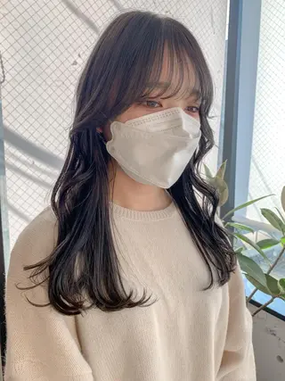 ロング カラー ヘアアレンジ yuka .のヘアスタイル