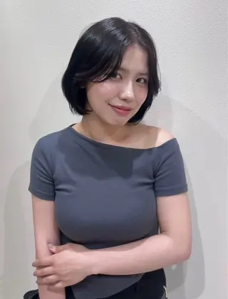 ショート aku💞韓国風🩷 ピンクカラー🎀🩷のヘアスタイル