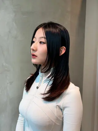 ミディアム 韓国ヘア/髪質改善/ レイヤー/ブラウンのヘアスタイル