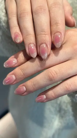 ネイル 🎀韓国レイヤー特化 🎀ベージュ/ミクのヘアスタイル