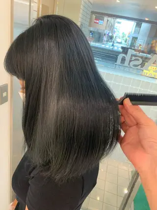 ミディアム N° jillva ♦️川端裕司♦️のヘアスタイル