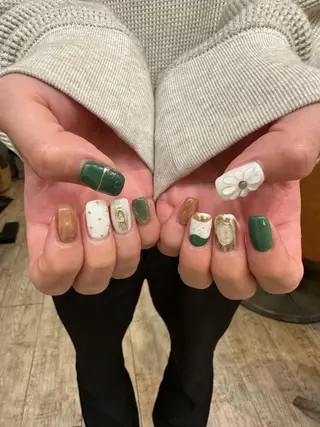 ショート ネイル ネイリスト EMIのネイルデザイン