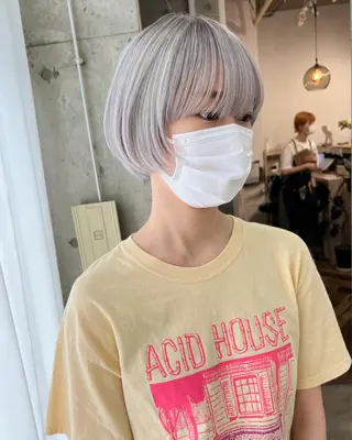 ショート カラー ヘアアレンジ lani ブリーチ /ダブルカラーのヘアスタイル