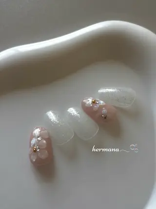 ネイル 伊藤 菜緒のネイルデザイン