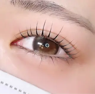 マツエク・マツパ ella所属・ella eyelashのマツエク・マツパデザイン