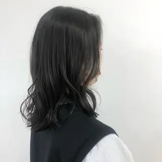 セミロング 堀越 エリのヘアスタイル