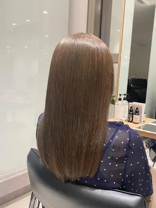 カラー ハイレイヤー/ウルフ 吉田ジョウのヘアスタイル