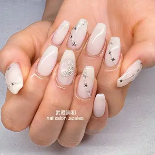 ネイル R inのネイルデザイン