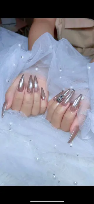 ネイル 中倉 美咲のネイルデザイン