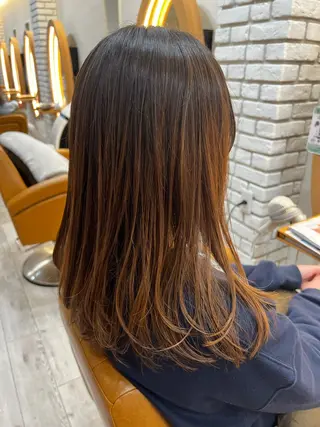 セミロング adorableけやき通り店所属・adorable 小西彩里のヘアスタイル