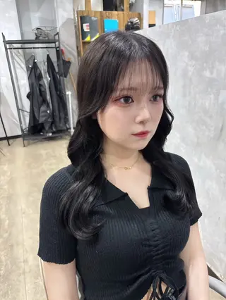 カラー La fith hair ray 札幌店所属・顔まわり/W カラー/リョウのヘアスタイル