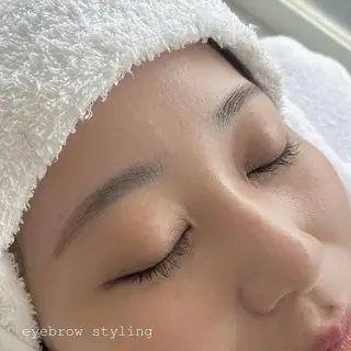 アイブロウ 遁所（とんどころ） 【lazo今治店】のマツエク・マツパデザイン