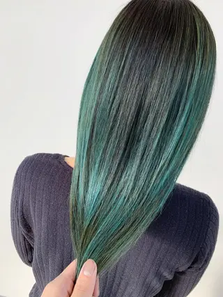 ロング 🥇近藤 恭輔🥇 Recharme新保のヘアスタイル