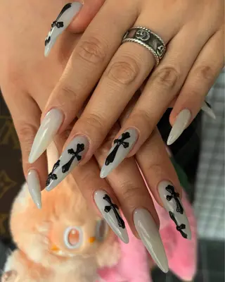 ネイル 🪐富島彩夏 /海外nail🪐のネイルデザイン