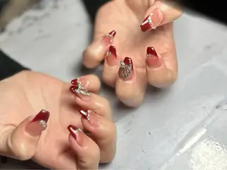 ネイル 新山 聖のネイルデザイン