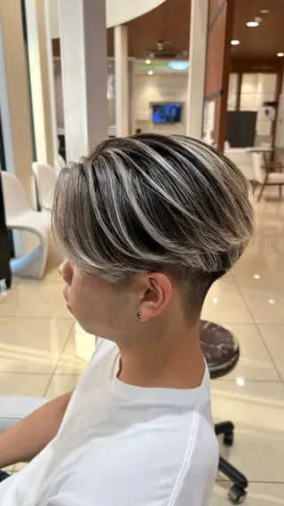 カラー メンズ Trace st半田所属・田中 梨鈴のヘアスタイル