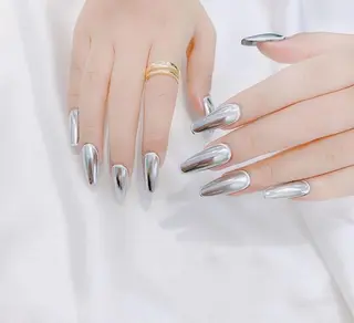 ネイル AngelChris ビューティーサロンのネイルデザイン