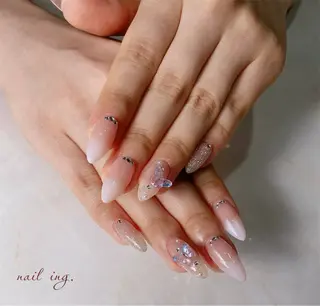 ネイル ｉｎｇ .のネイルデザイン