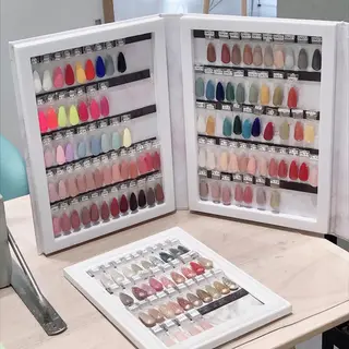 ネイル NAILS SECRET 天白区 植田店所属・河本 千夏のネイルデザイン