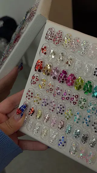 ネイル m ú t e.所属・wakana  ︎︎のネイルデザイン